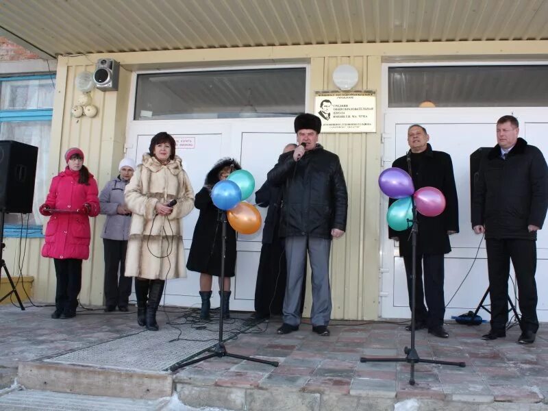 Духовницкий район саратовской области липовка. Село Левенка Духовницкий район Саратовская область. Левенка Духовницкий район школа. Администрация Духовницкого района. Левенка Духовницкий.