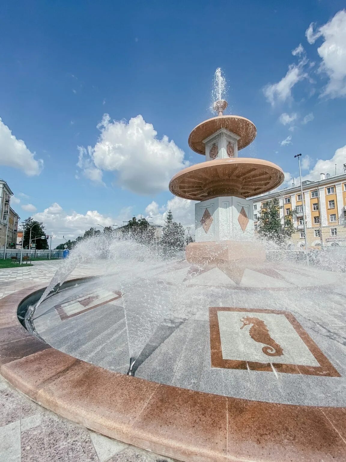 Каменске уральском площадь горького. Каменске уральском площадь горького. Римский фонтан каменск уральский. Фонтан каменск-уральский площадь горького. Римский фонтан каменск уральский.