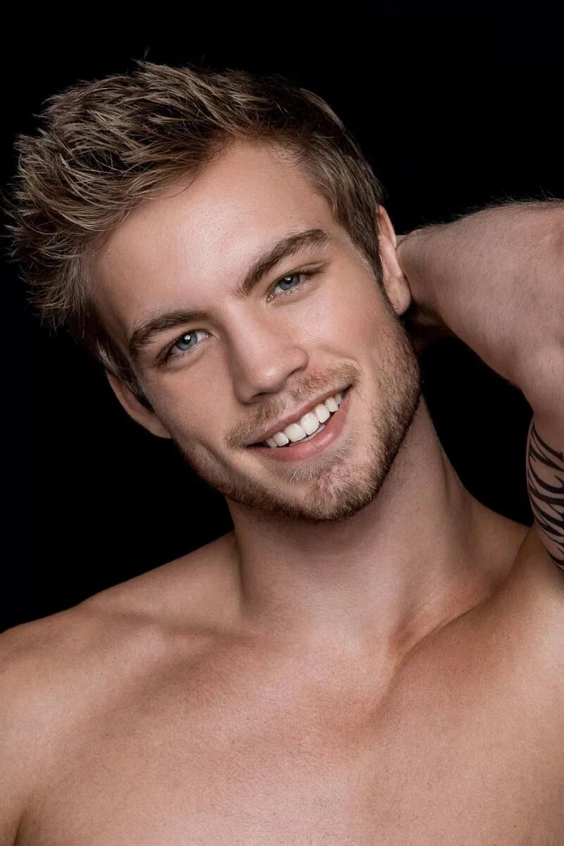 Дастин МАКНИР. Дастин МАКНИР Dustin Mcneer. Дастин МАКНИР +18. Привлекательным внешним видом