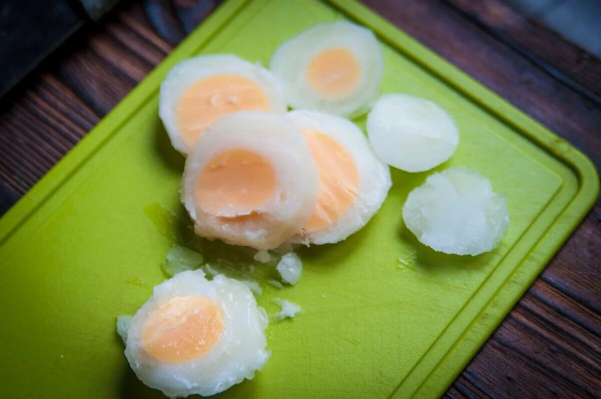 Суши с яйцом. Яичница 5 яиц. Замороженный желток. Маленькие яишенки из замороженного яйца.
