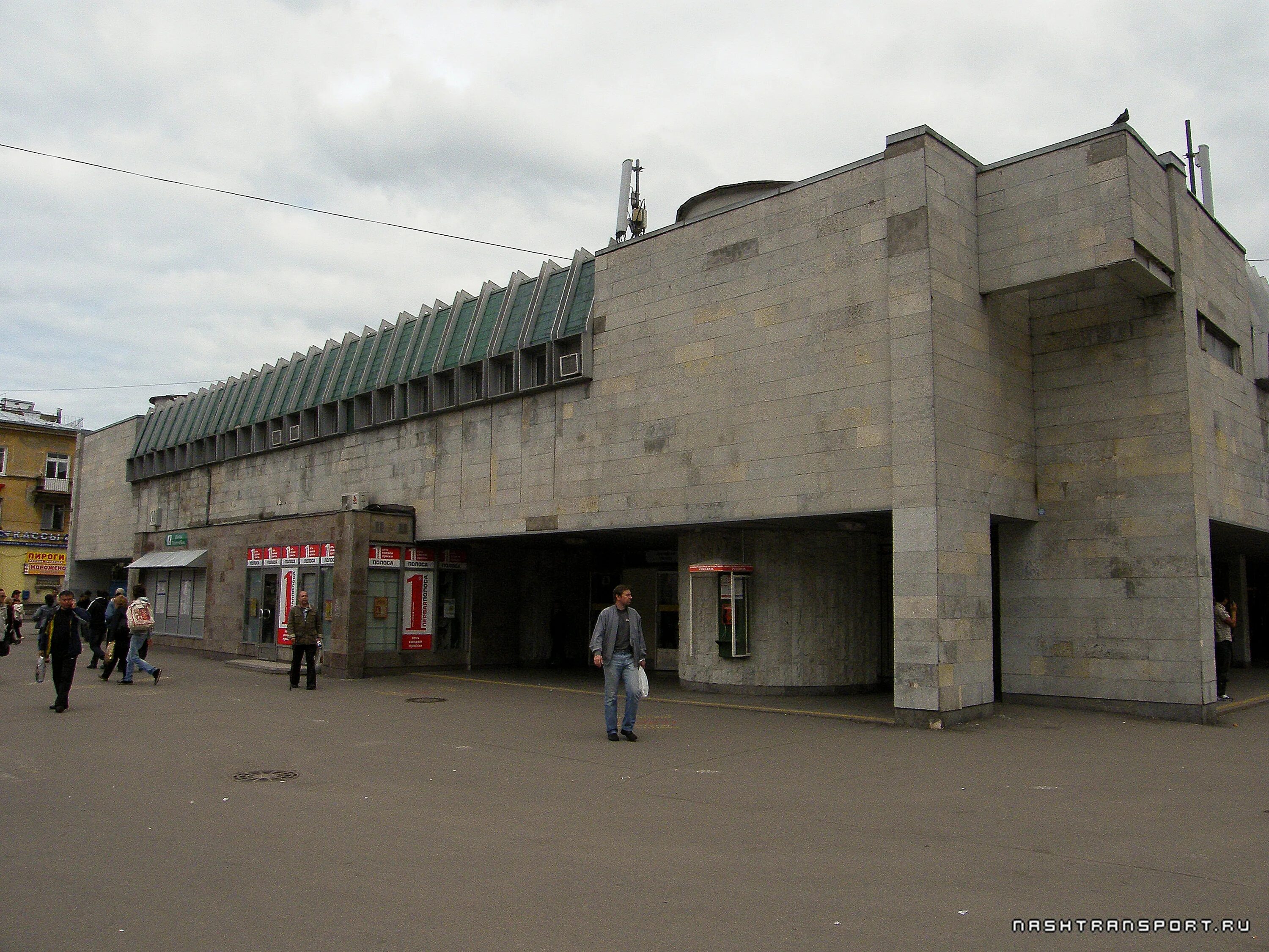 Станция Удельная Санкт-Петербург. Станция метро Удельная Санкт-Петербург. Станция метро Удельная вестибюль. Метро Удельная Питер. Спб ст удельная