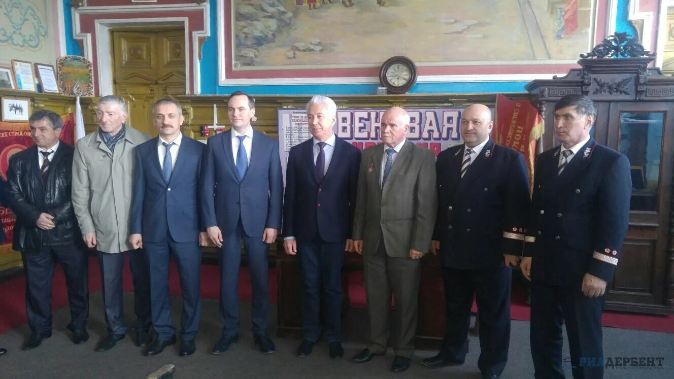 Дагестан поезда жд депо. Ржд дербент. Училище железнодорожное дербент. Железнодорожный музей дербент. Железнодорожный вокзал дербент.