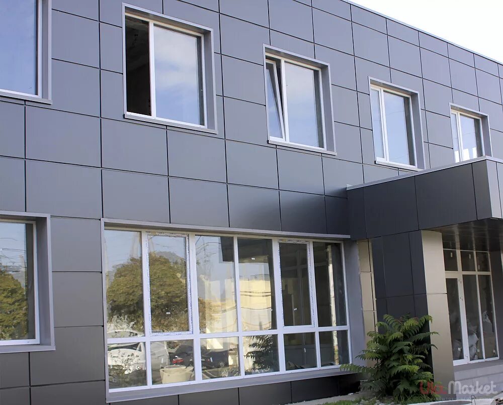 Сделать фасад здания. Вентилируемый фасад алюкобонд. Ламели на фасаде. Фасад хаотичный. Фасады вентилируемые архитектурные решения.