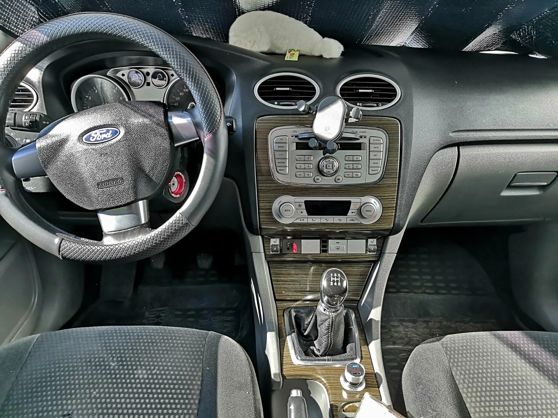 Калибровки фокус 2. Форд фокус 2 дорестайлинг салон. ford focus 2008 хэтчбек салон. ford focus 2 салон. фокус 2 рестайлинг салон.