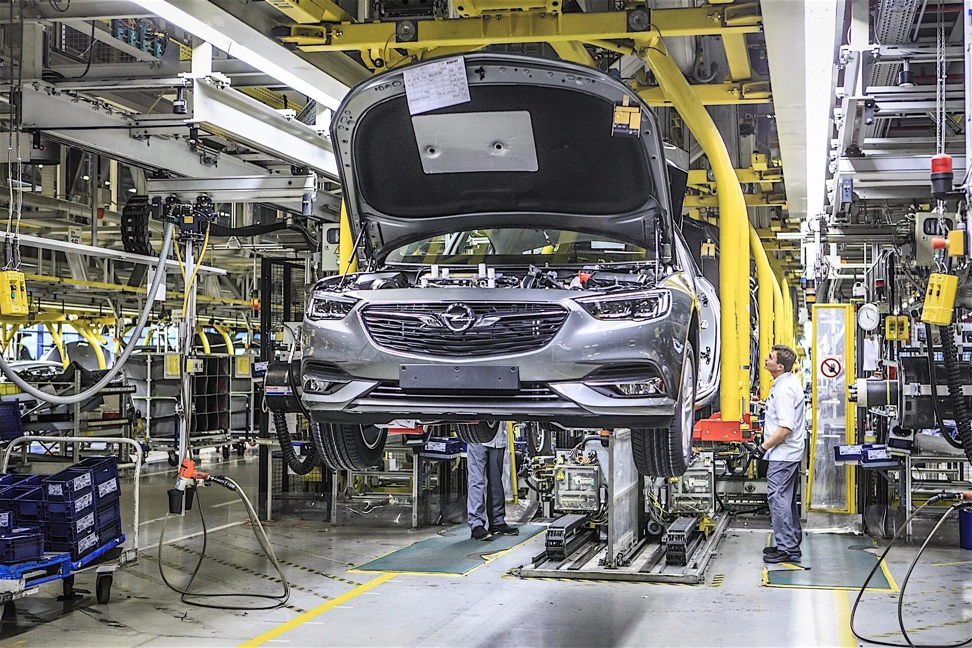 Компания opel. Opel Рюссельсхайм. General Motors Opel. Завод Опель в Гессене. Opel завод в Германии.