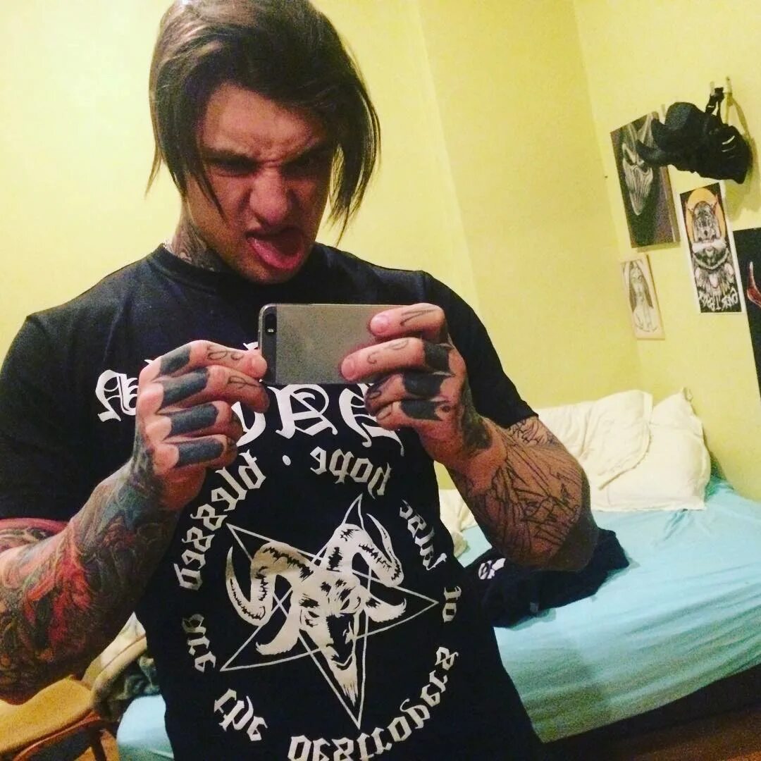 Alex terrible логотип. Terrible russian. Terrible russian. Alex terrible машина. Slaughter to prevail маска.