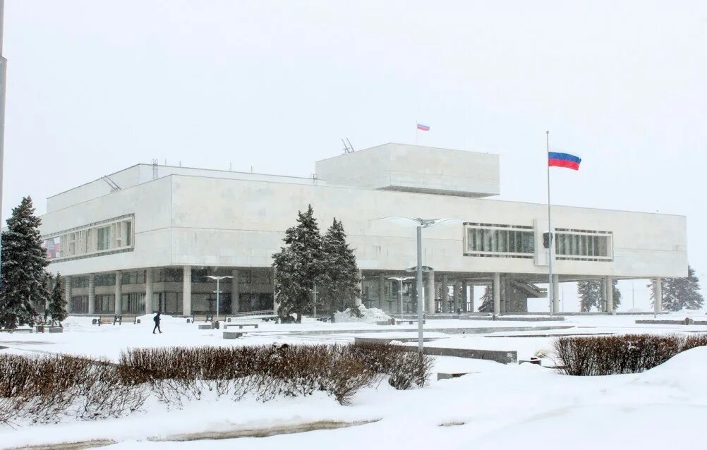 Сайт мемцентра ульяновск. Ленинский мемориал ульяновск. мемориал ленина в ульяновске. ульяновский музей-мемориал в. и. ленина. ульяновск достопримечательности мемориал.