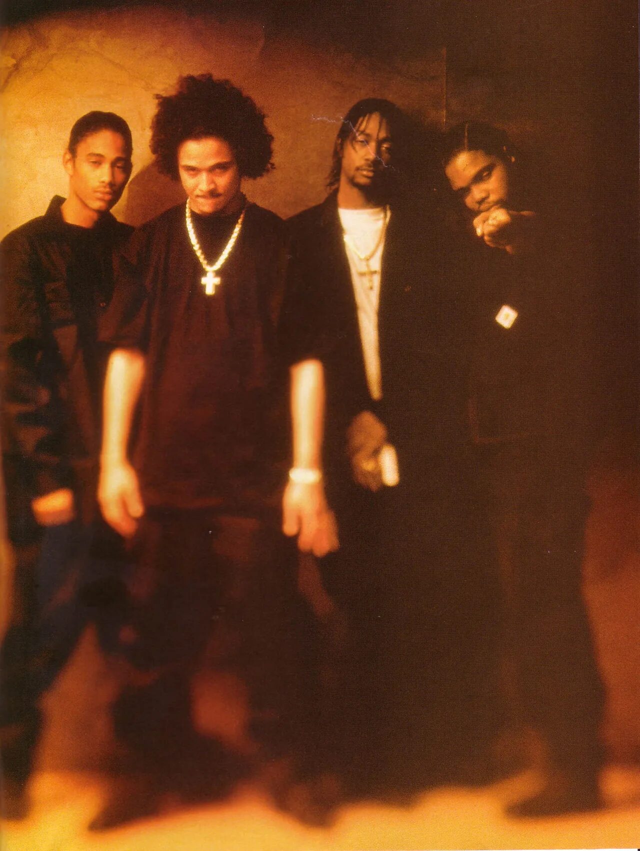 Bone thugs harmony. Bone Thugs-n-Harmony 1995. Bone Thugs-n-Harmony Creepin on Ah come up. Фото Bone Thug n Harmony. Bone Thugs клипы.