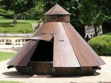 Бронированный танк