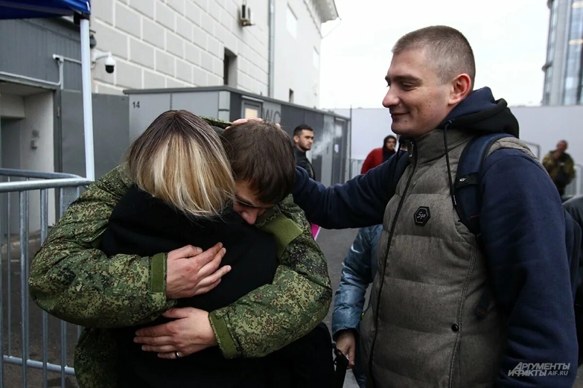 Мобилизация. Мобилизация в СПБ. Мобилизация в России. Вручение повестки. Https aif ru society