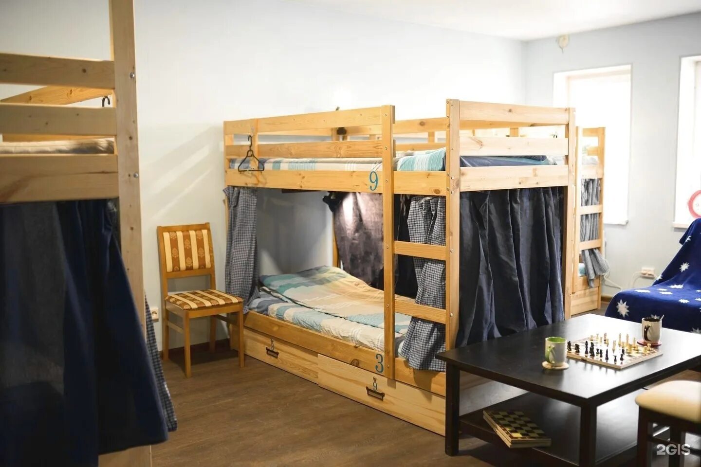 Хостел достоевский киров. Хостел киров недорого. Хостел дом родной киров. Недорогие хостелы киров. Хостел достоевский киров.