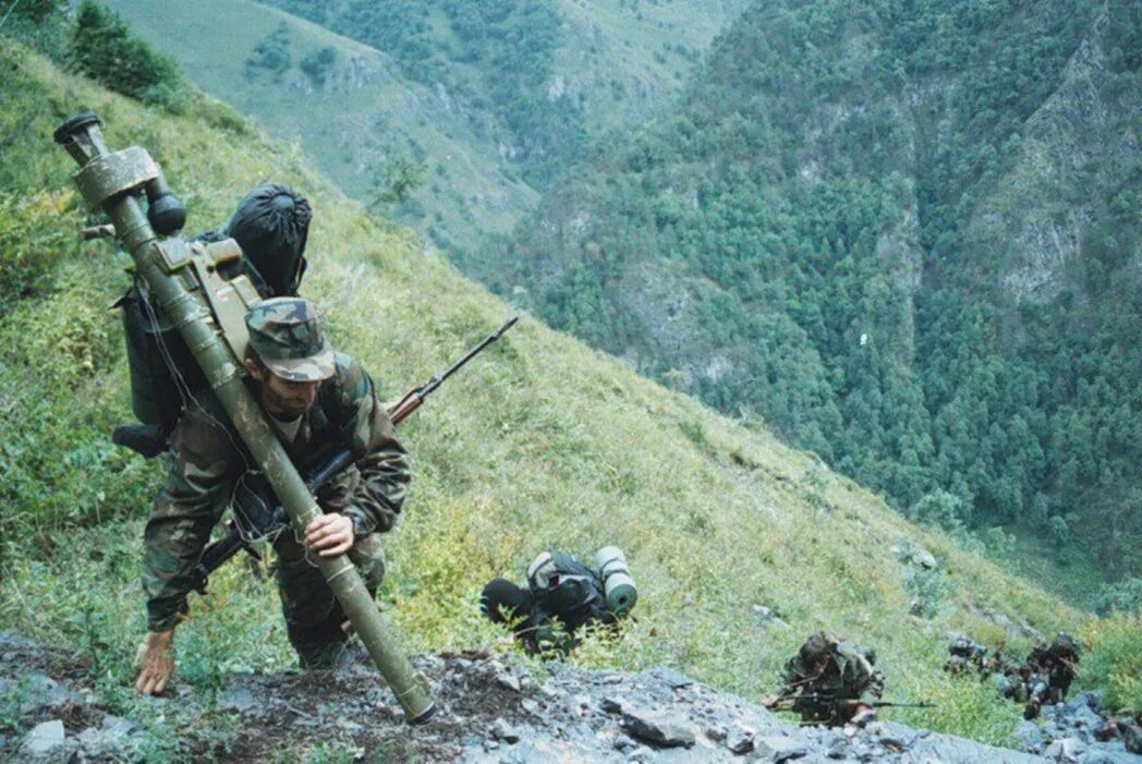 Нападение в горах. Гелаевский спецназ. Панкисское ущелье 2002.