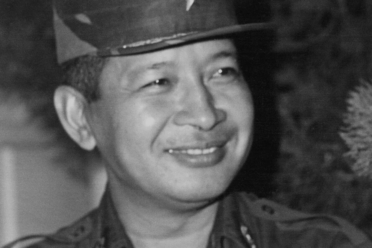 Сухарто. Жена сухарто. suharto.