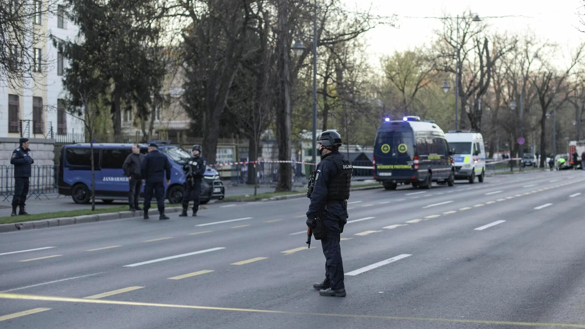 Посольство россии в румынии. Посольство РФ В Бухаресте. Посольство РФ В Румынии. Румыния Бухарест посольство России.