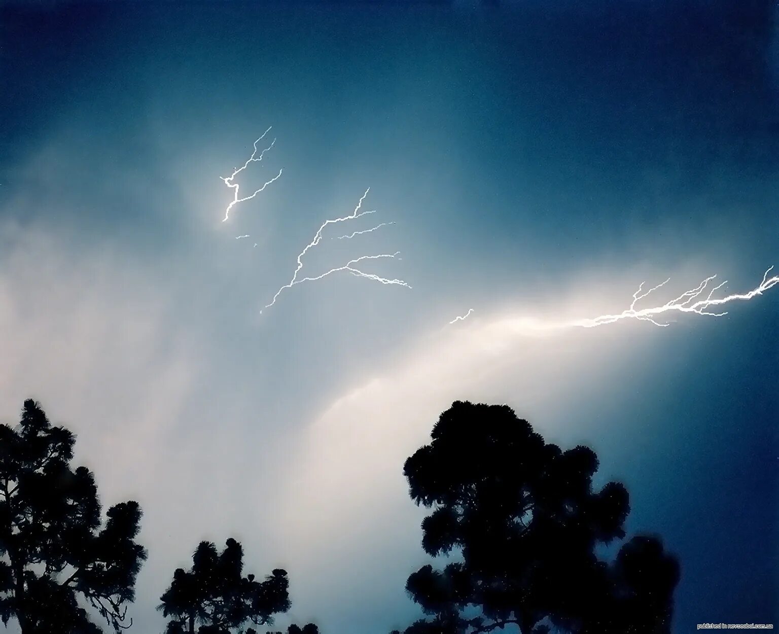 Lightning 1. Weather strike. winter lightning. thunder snow. lightning picture.