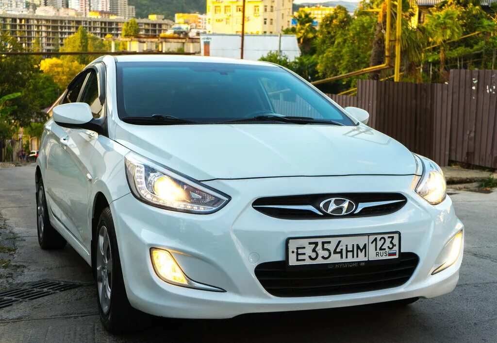 Hyundai Solaris 2013. Hyundai Solaris 14. Хендай Солярис 14г. Hyundai Solaris в521он123.