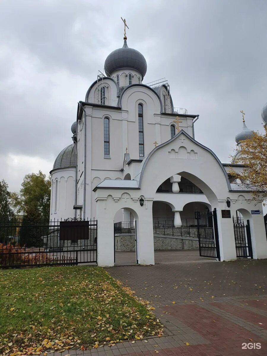 Храм благовещения на пискаревском. Храм Рождества Христова на Пискаревском проспекте. Храм Благовещения Пресвятой Богородицы на Пискаревском проспекте. Храм на Пискаревском проспекте в СПБ. Храм на Пискаревском проспекте 1950.