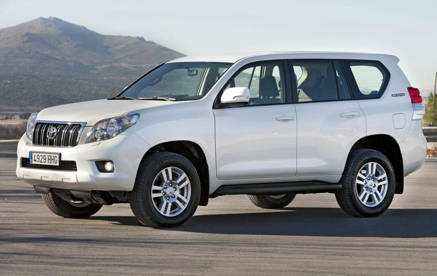 Тойота мицубиси. Тойота ленд Крузер 500. Toyota Land Cruiser Prado 2012. Land Cruiser Prado 500. Toyota Land Cruiser Prado 500.