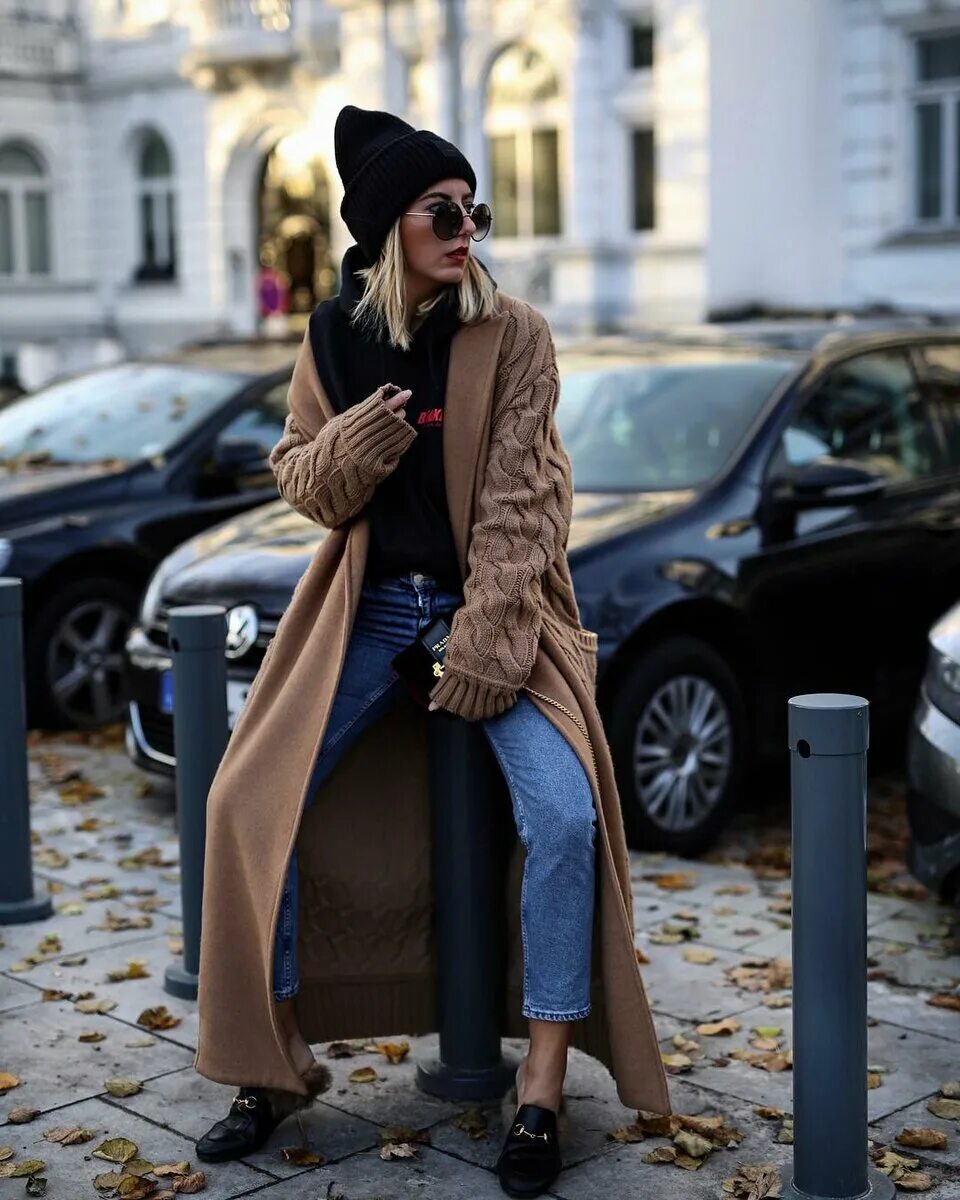 "пальто и шляпа" антоний арисса. коричневое пальто. шапка к пальто женское. головной убор с пальто женское. головной убор с пальто женское.