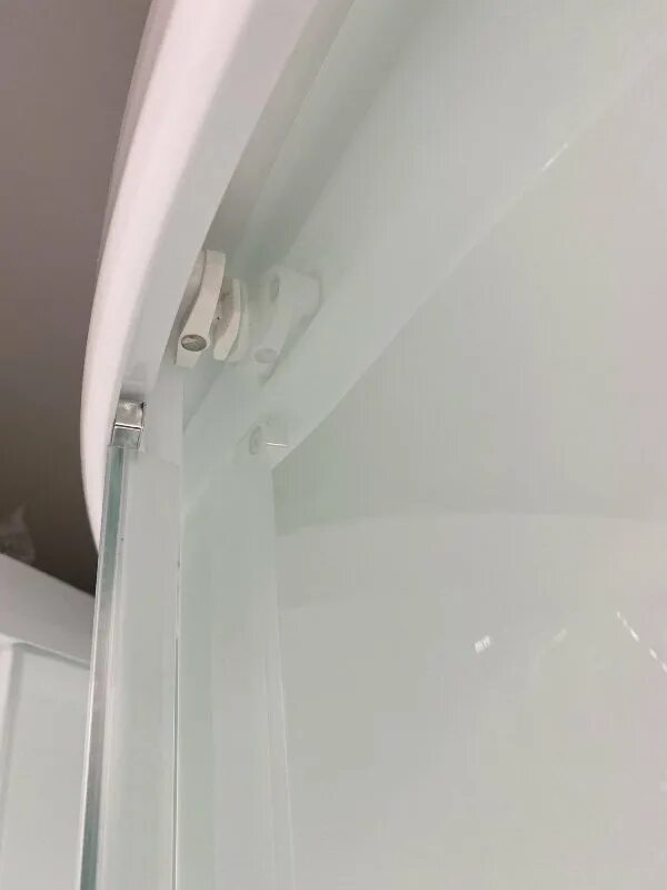 Domani spa стекло