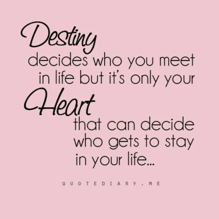 Heart decide who to love … fate decides who to be with тату. Распутье дорог. Человек на распутье дорог. Who decides what?. Heart decide who to love … fate decides who to be with тату.