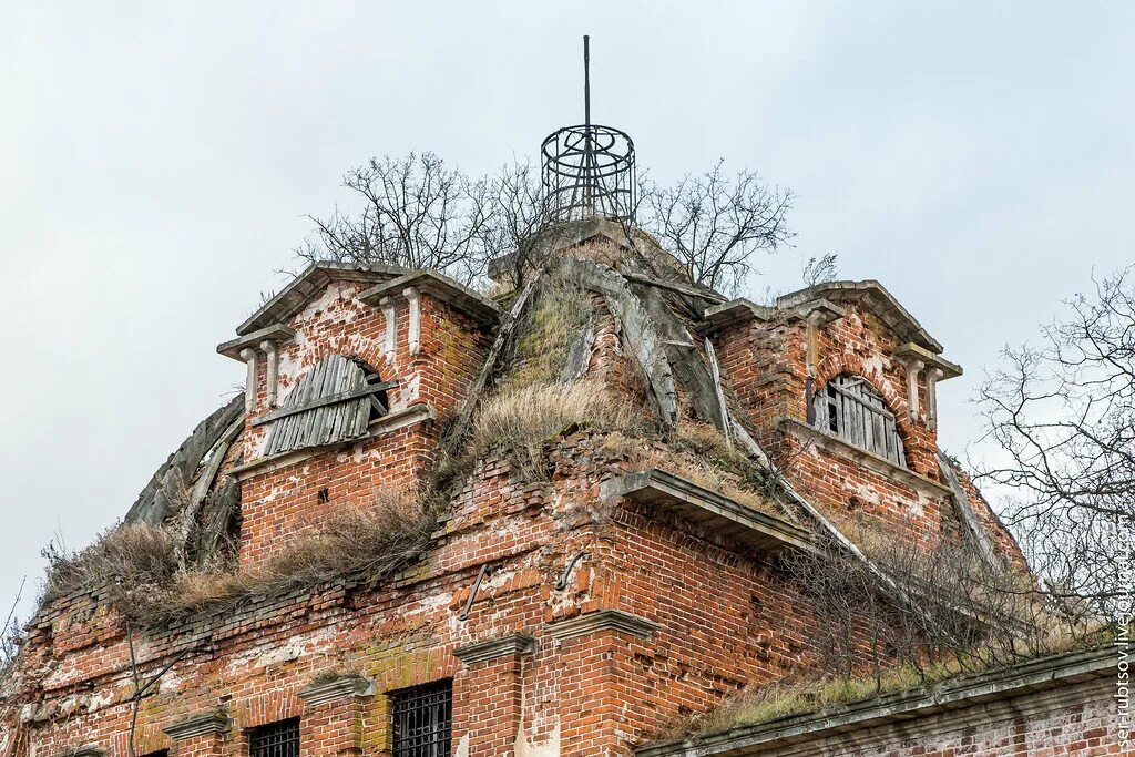 Церковь в Крутицах Тульской области. Церковь в Оленьково Тульская область. Крутицы. Церковь Михаила Архангела... Село Крутицы Киреевского района. Тульские заброшенные деревни