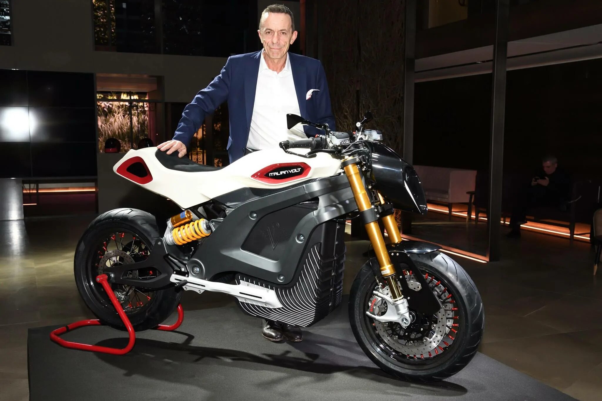 Электромотоцикл r3 2020. Электромотоцикл до 4000w. Электромотоцикл, z6 electro / 4000w. Электромотоцикл взрослый honda. Электромотоцикл до 4 квт.