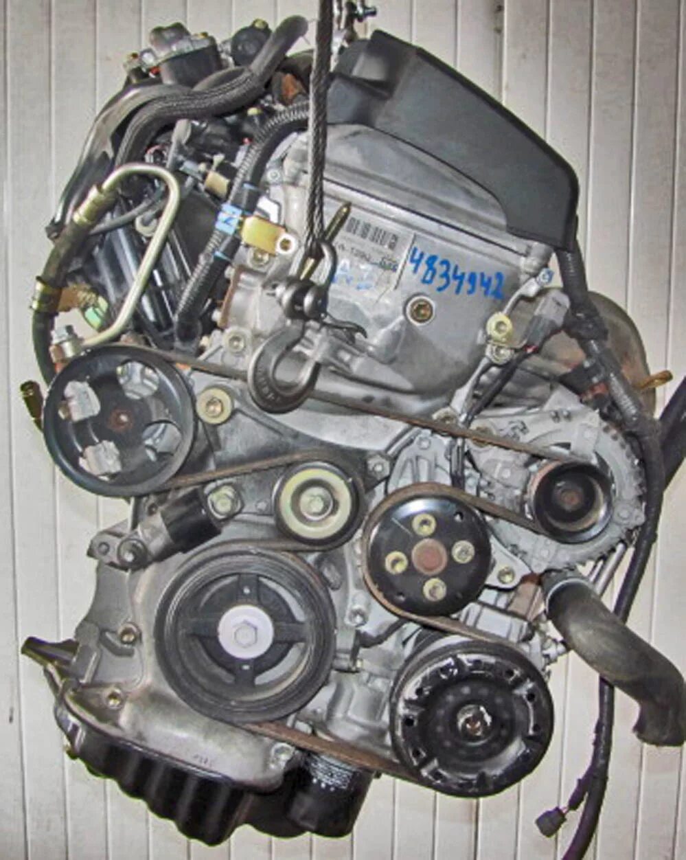 0 1az fse. 1az-fse ремень генератора. 0 1az fse. Двс 1az fse. Двигатель тойота 1az fse.