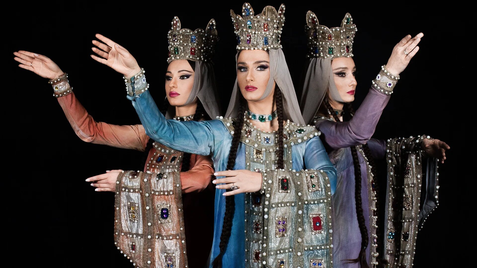 Танцы грузии ачарули. Сухишвили. Сухишвили рамишвили современные танцы. Танец хоруми сухишвили. Национальный балет грузии сухишвили.