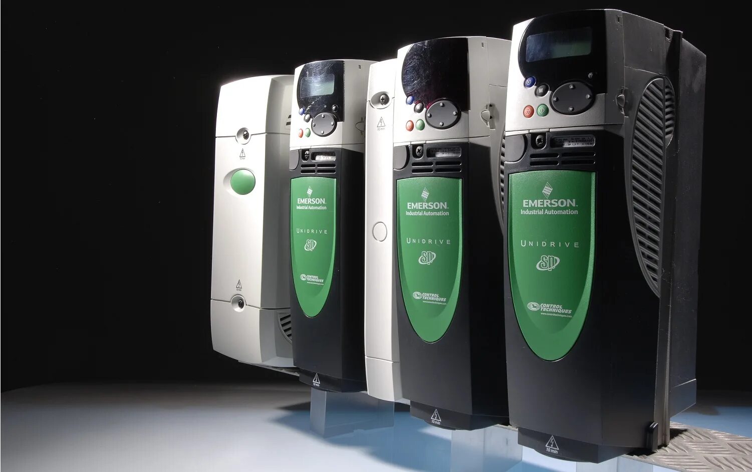 Частотный преобразователь leroy somer unidrive. Control technics. Control techniques. Частотный преобразователь unidrive. Nidec control techniques.