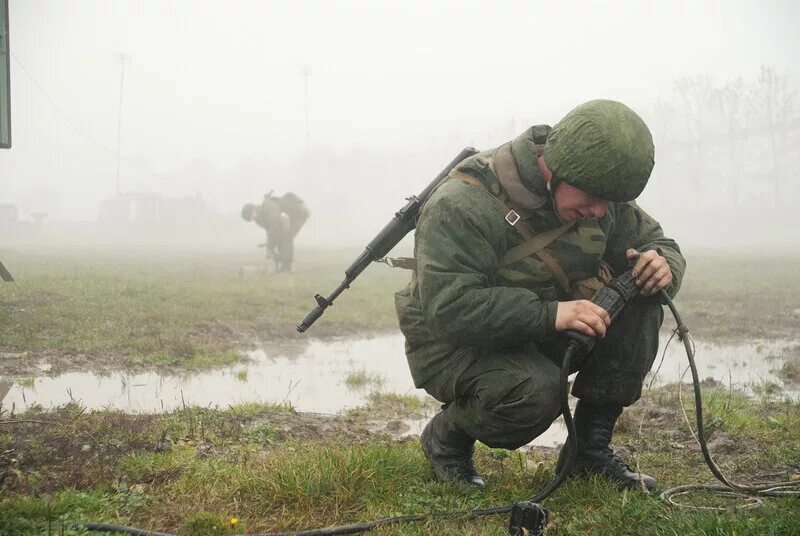 Связист военной разведки. Разведка Связисты. Воин Связист. Русские Связисты на Украине.