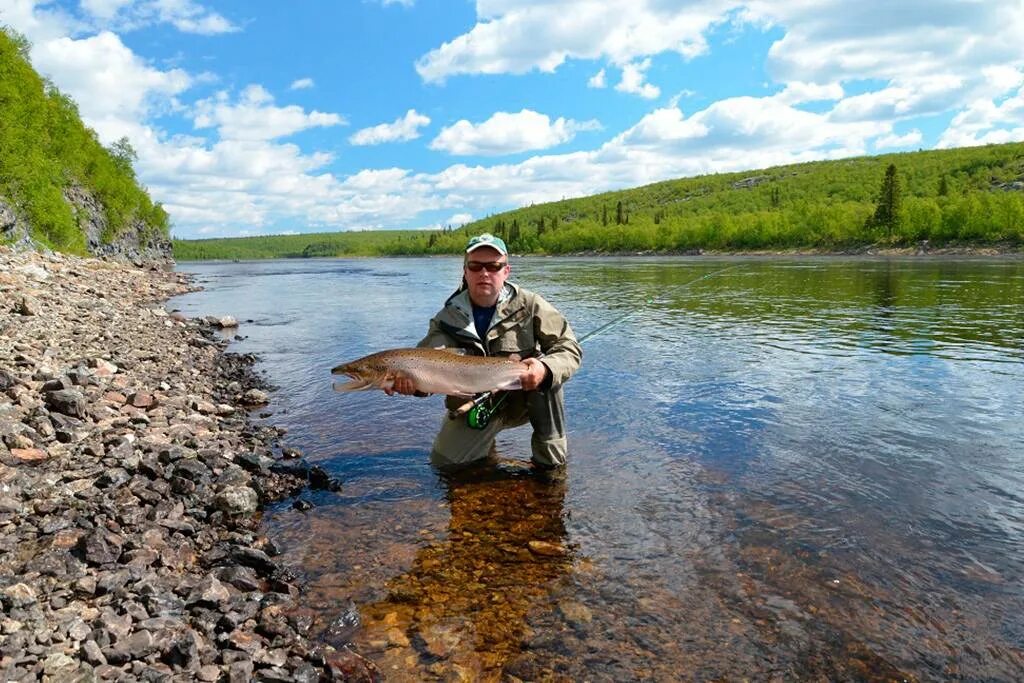 Рыба на устье. Кольский полуостров река поной. река паной кольский полуостров. рыбалка мурманская область река поной.
