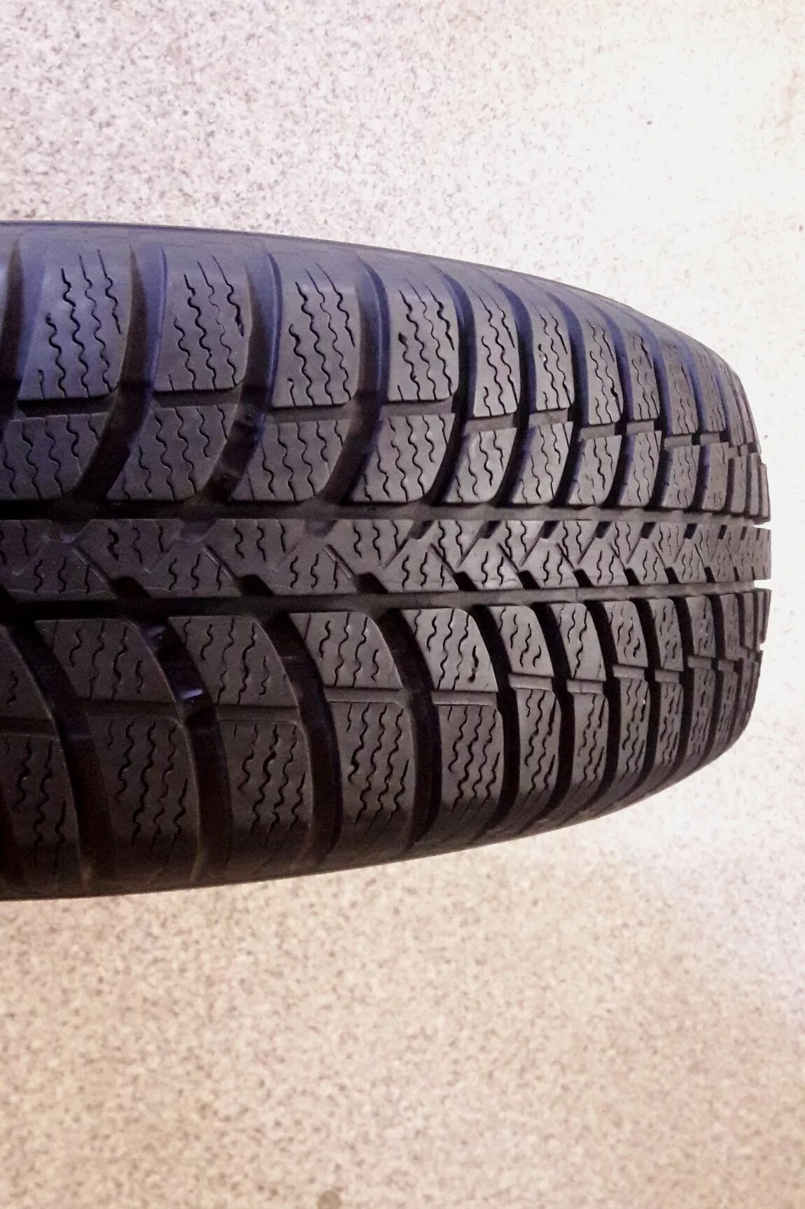 Kumho kw23. Kw23 Kumho драйв2. Kumho производитель Страна. Kumho шины Страна производитель. Кумхо производитель отзывы