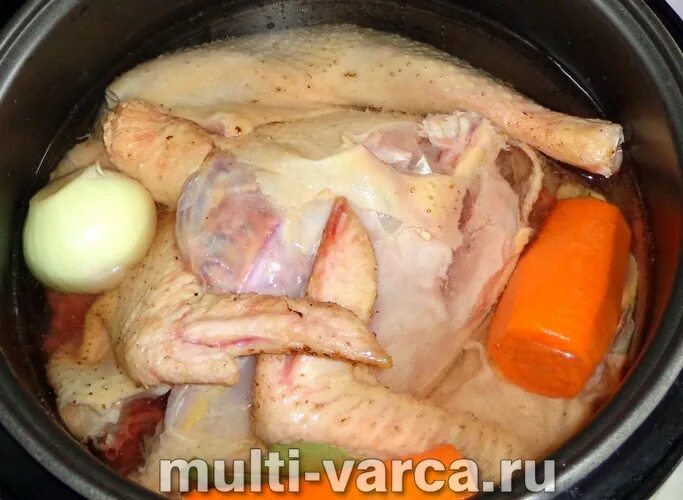 Холодец в мультиварке из рульки и курицы. Холодец из курицы в мультиварке. холодец из домашней курицы в мультиварке. холодец из курицы в мультиварке без желатина. холодец куриный в мультиварке.