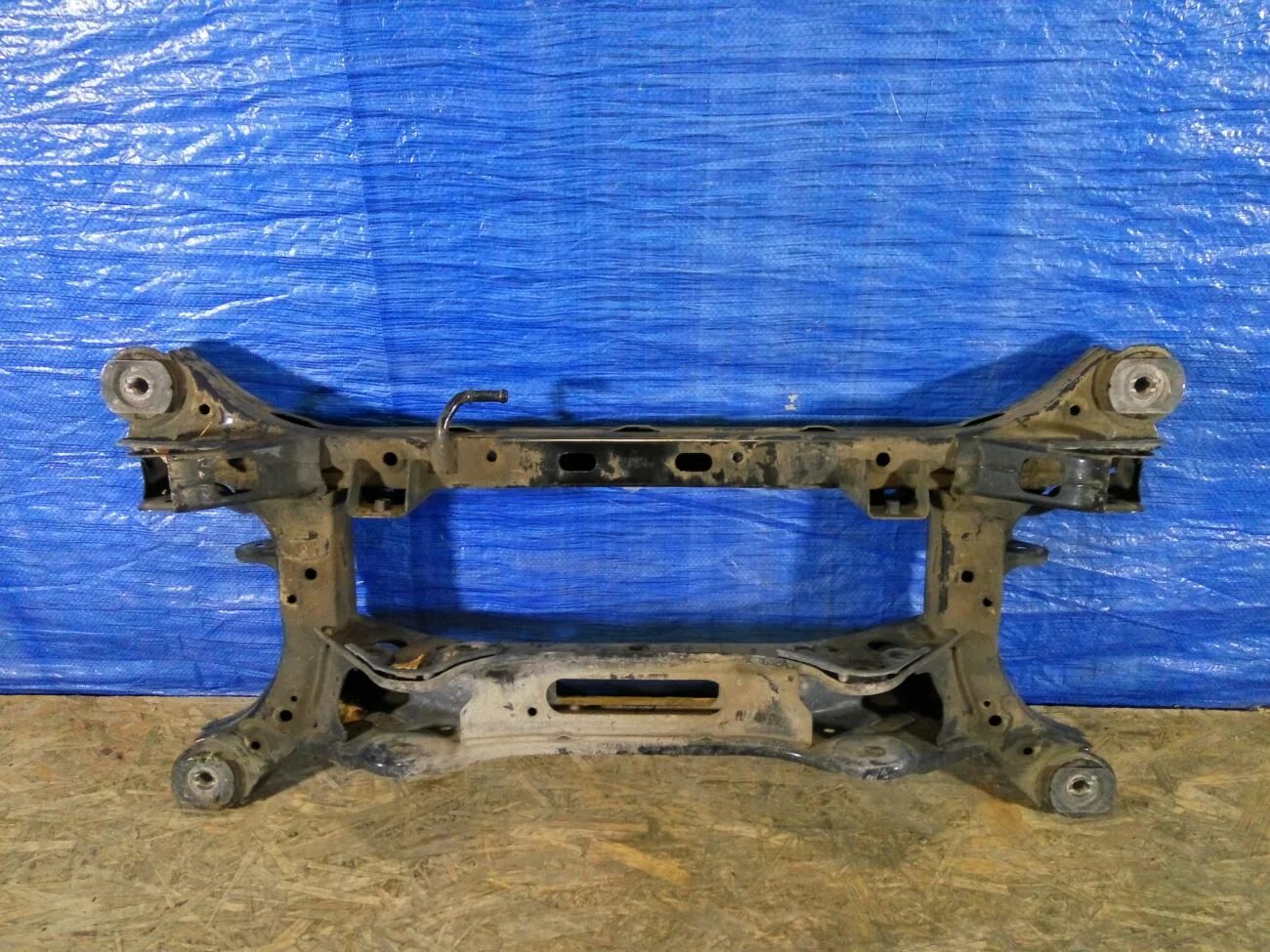 Туссан подрамник задний. Подрамник передний hyundai tucson 2008. туксон подрамник передний. подрамник задний хендай туксон 2008. задний подрамник 2wd туксон 2007г.