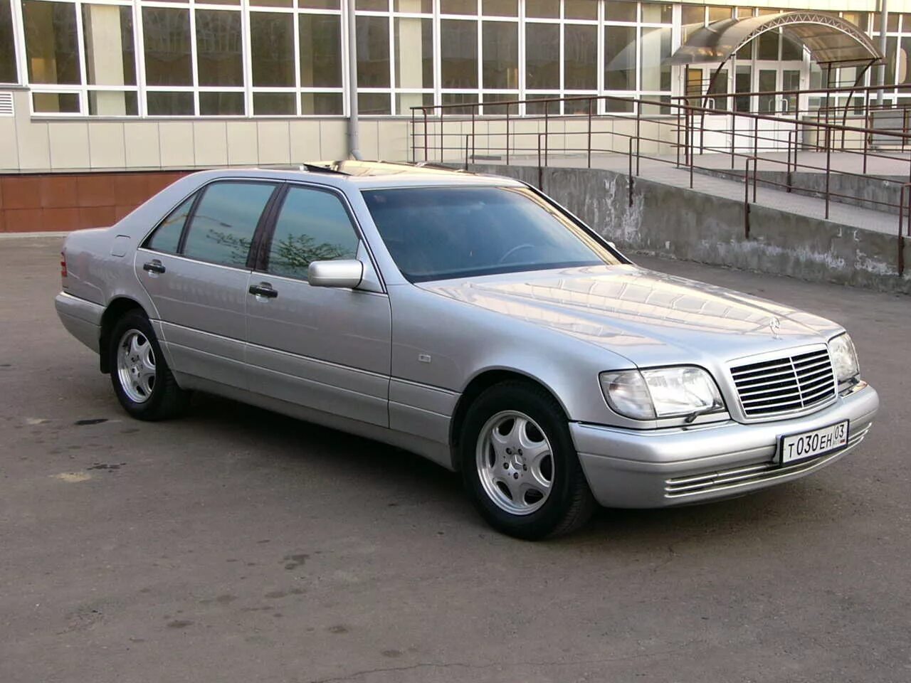 Mercedes-Benz s-class 1996. Мерседес s 1996. Mercedes s class 1996. Мерседес 1996 s class.