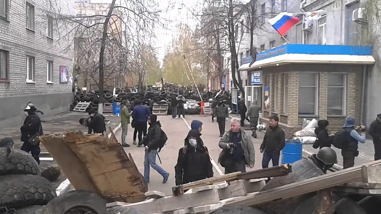 12 Апреля 2014 Славянск. Славянск 12.04.2014. Славянск апрель 2014. Захват Славянска в 2014. Славянский захват