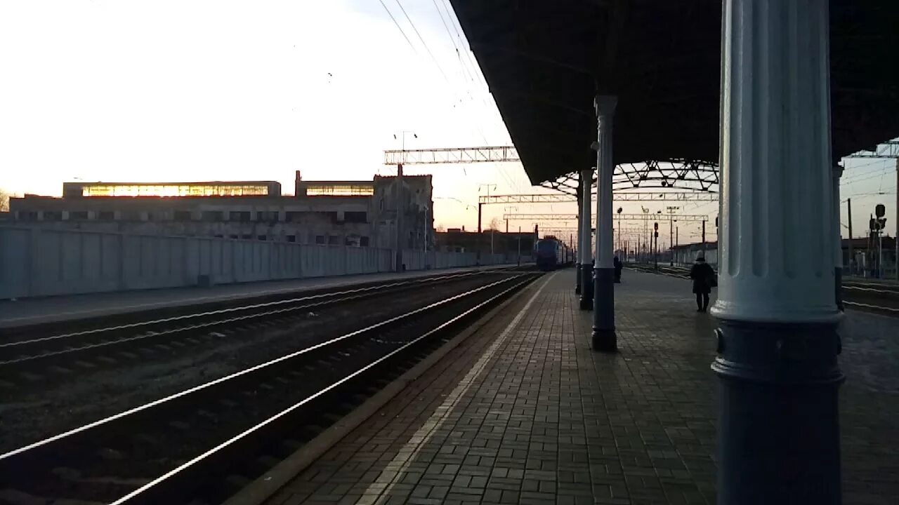 Станция Конотоп. Чс8 Конотоп. Железнодорожный вокзал Конотоп. Конотоп 15.03.2022.