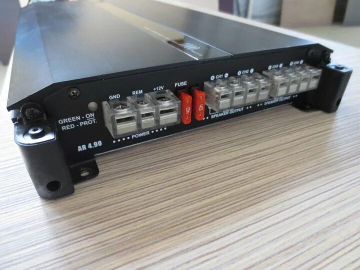 Мистери профессионал усилитель 4. Усилитель art sound xe754. Усилитель звука 4 канала. Усилитель звука 4 канала. Усилитель звука мистери 4 канальный.