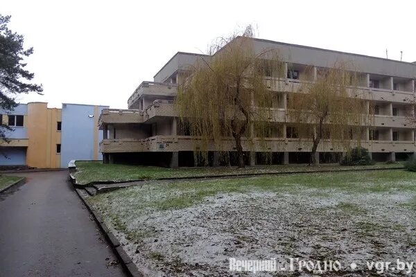 Гродно химволокно. Бассейн Лазурный Гродно. Химволокно Гродно. Заброшенный бассейн Лазурный Гродно. Бассейн Химволокно.