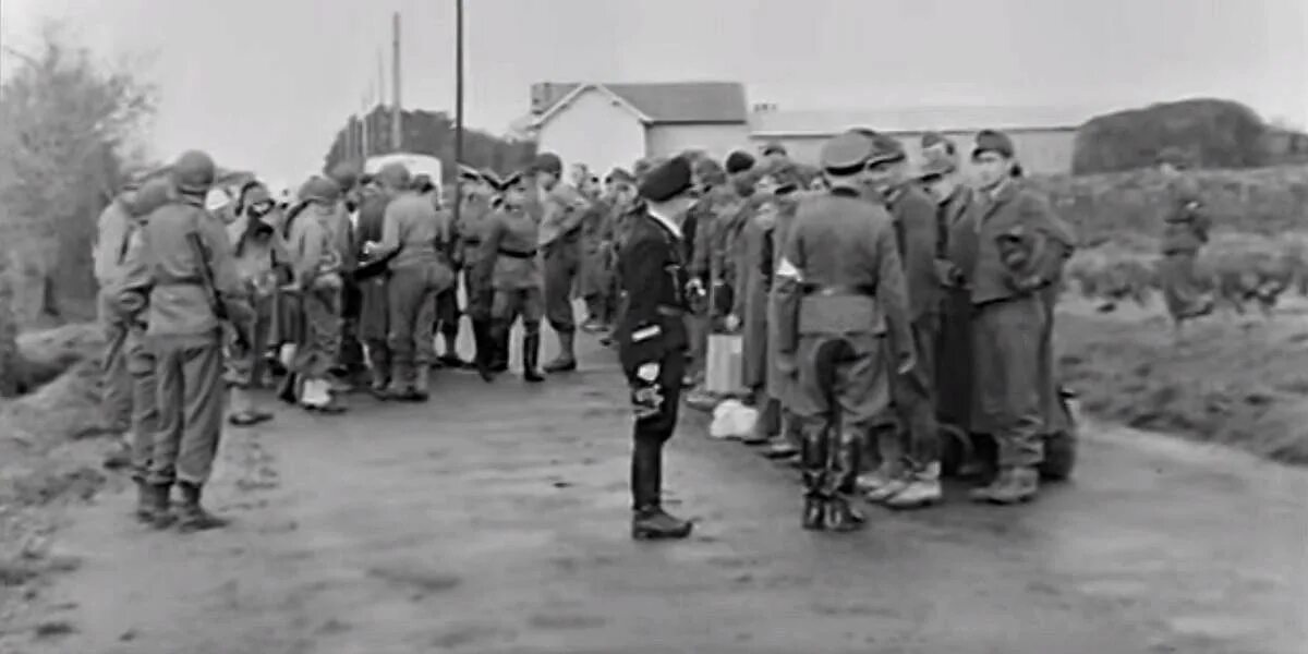 Лагерь немецких военнопленных 1942. Военнопленные женщины 1941. Лагерь военнопленных штеттин. Лагерь советских военнопленных 1941. Военнопленные первой мировой войны.