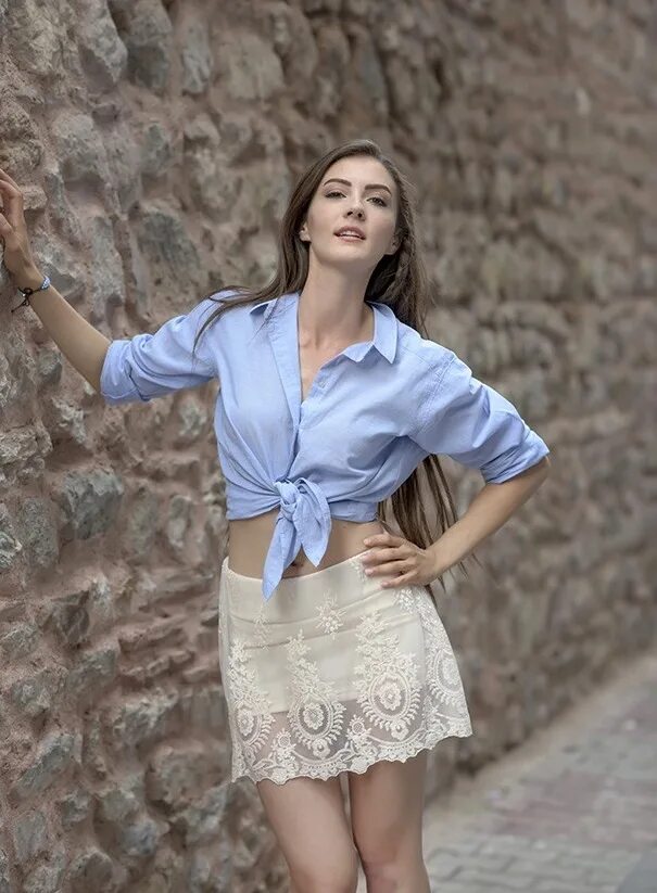 Бурджу озберк инстаграм. Бурджу озберк +18. Актриса бурджу озберк. Бурджу алмеман. Бурджу кыратлы эртугрул.