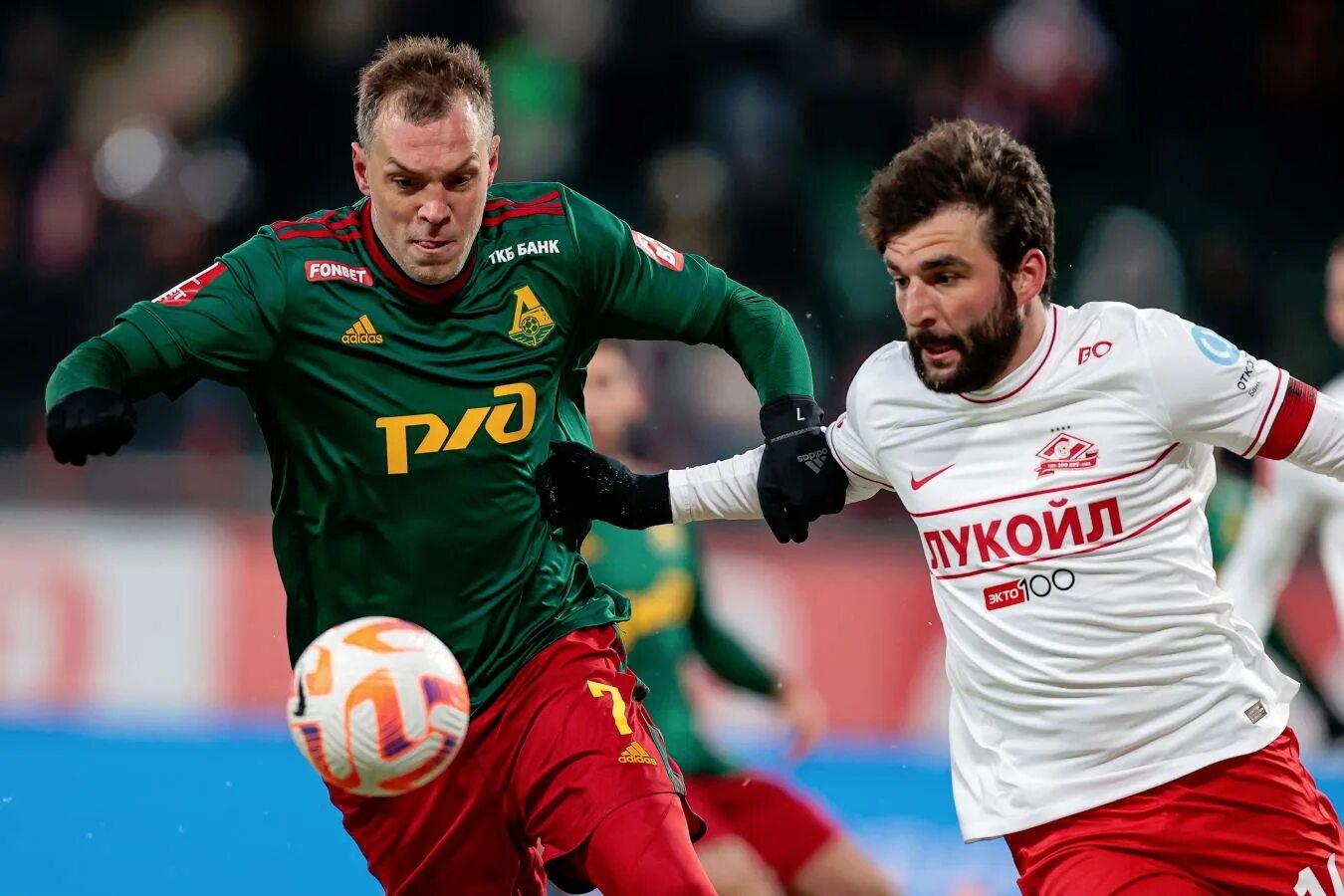 Дзюба почему не играет сегодня за локомотив. Дзюба локомотив. футболисты.