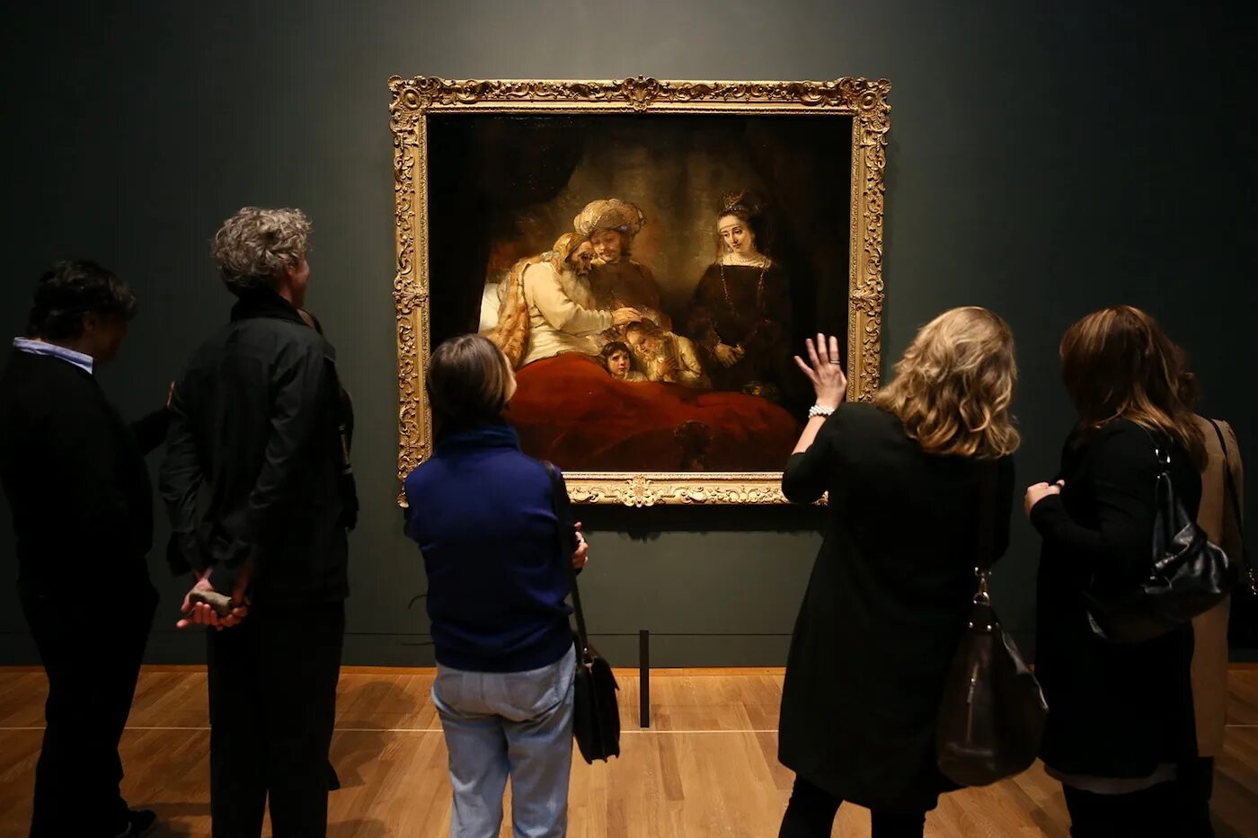 Рейксмузеум зал Рембрандта. Рейксмузеум картины Рембрандта. Музей Рембрандта в Амстердаме. Картины Рембрандта в Эрмитаже. В каком музее лежит