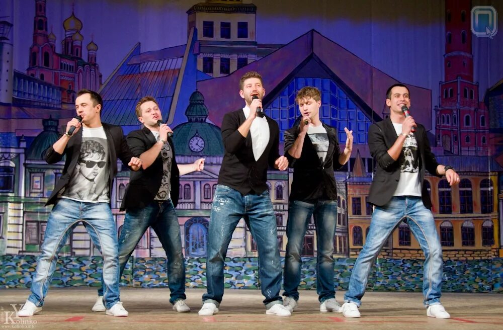 Станция спортивная участники. Команда КВН станция спортивная. Кожома КВН команда. КВНЩИКИ станция спортивная. Иван станция спортивная.