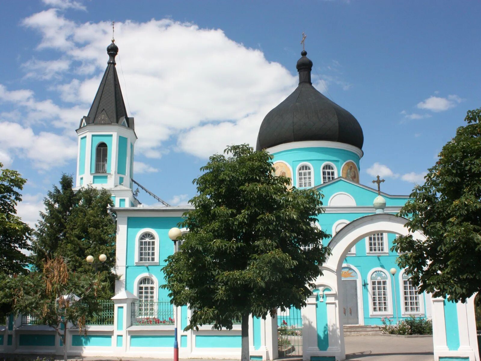 Новый Оскол храм Успения Пресвятой Богородицы. Новый Оскол Белгородская область храм Успения Пресвятой Богородицы. Погода новый оскол на неделю белгородская область