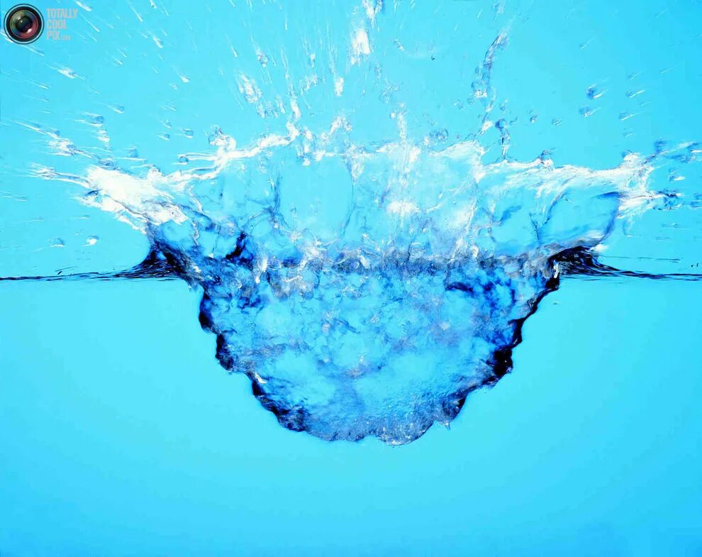 всплеск воды. вода фон. вода фон. всплеск воды. пузыри воздуха в воде.