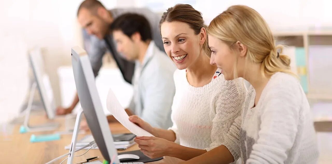 сколько зарабатывает светлана шишкина. учитель и студенты. самые востребованные онлайн курсы. какие актуальные курсы. манихакеры.