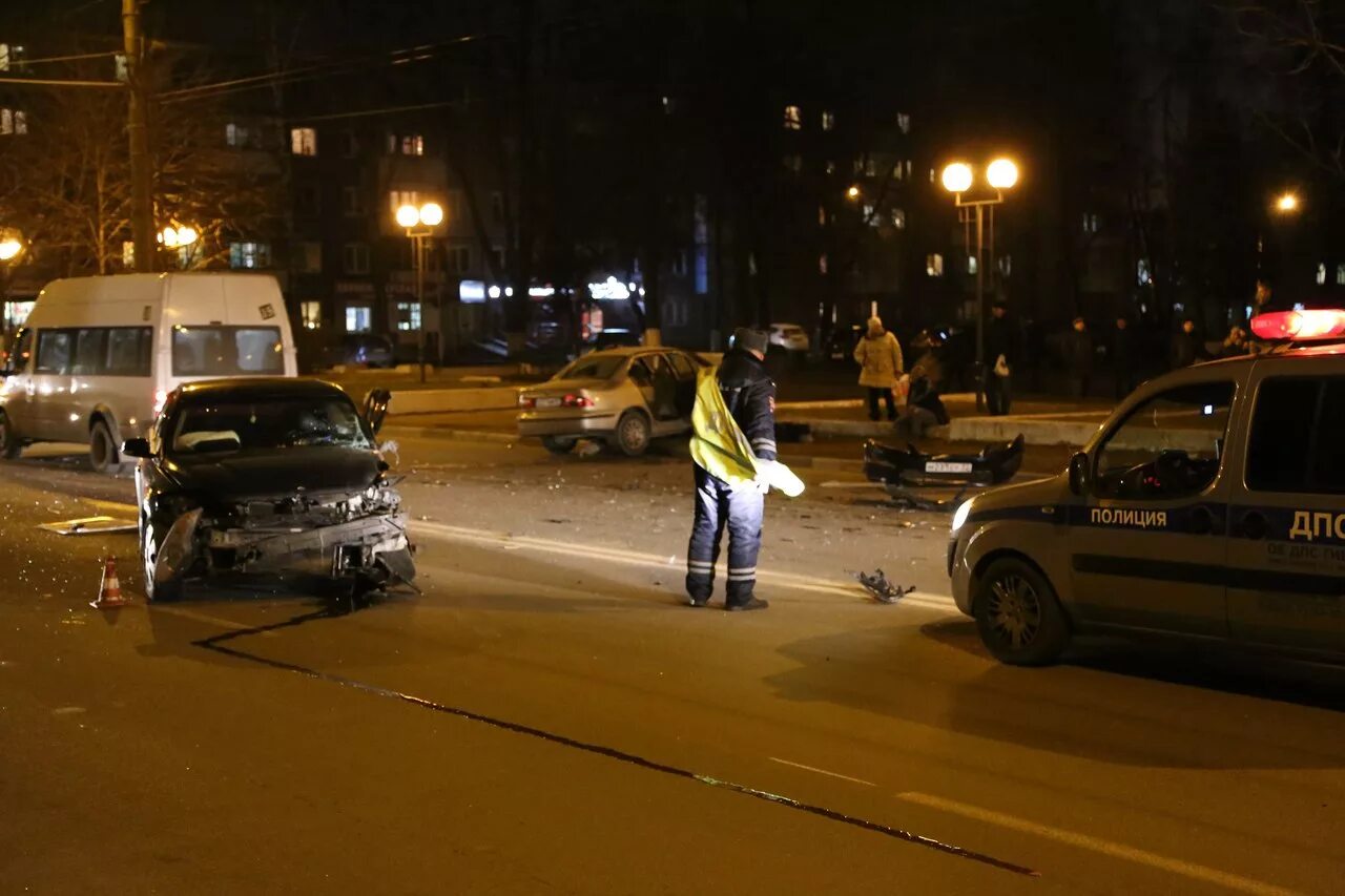 типичный брянск дтп вчера. происшествия в брянске сегодня. типичный брянск дтп сегодня утром на проспекте московском. столбы брянск. типичный брянск авария вчера.