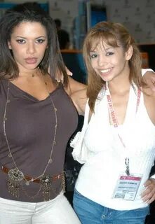 File:Alexis Silver and Destiny Summers at Erotica LA 2006 1.JPG - Wikipedia...